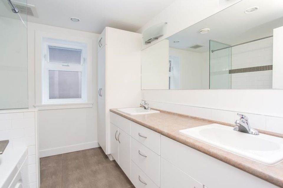 2425-w-13th-avenue-kitsilano-vancouver-west-32 at 2425 W 13th Avenue, Kitsilano, Vancouver West