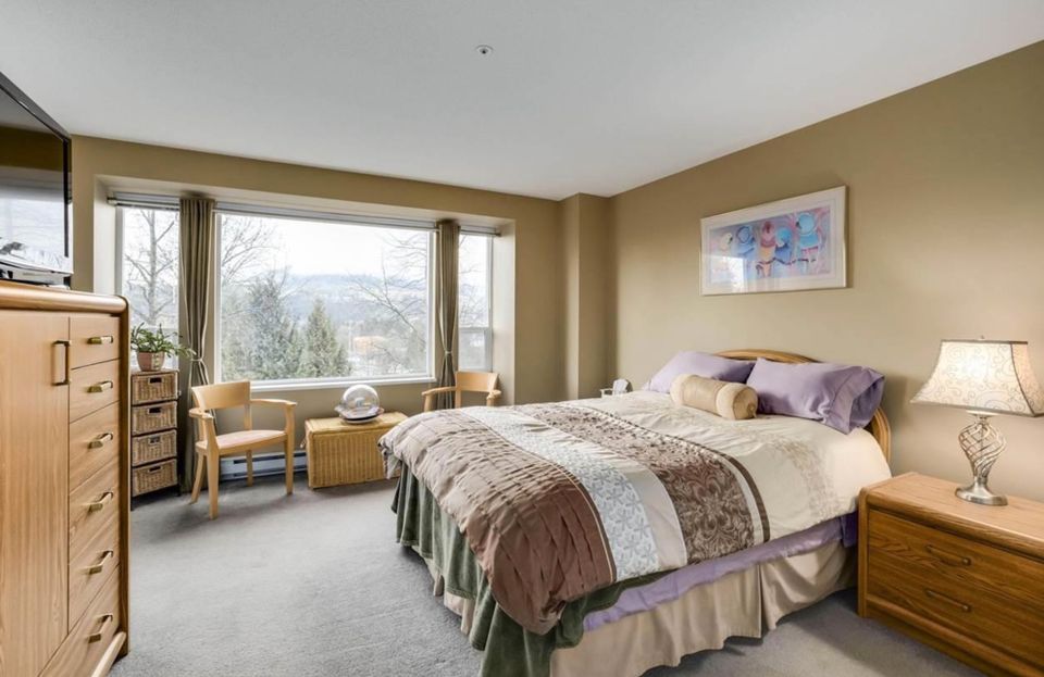 MASTER  at 8 - 3033 Terravista Place