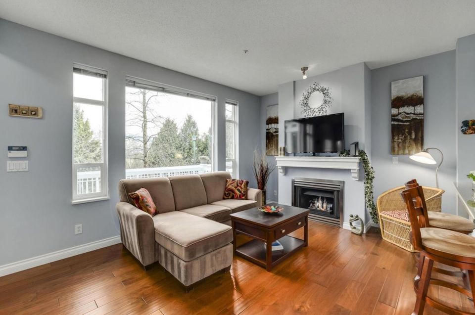 LIVING ROOM  at 8 - 3033 Terravista Place