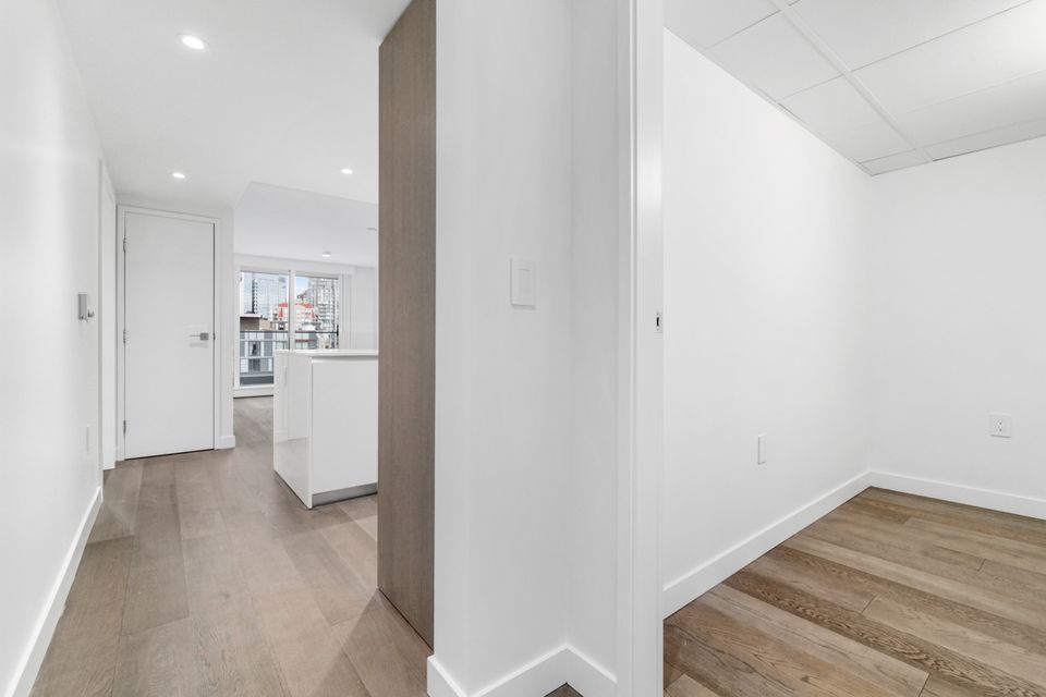 img_004 at 1810 - 1111 Richards Street, Downtown VW, Vancouver West