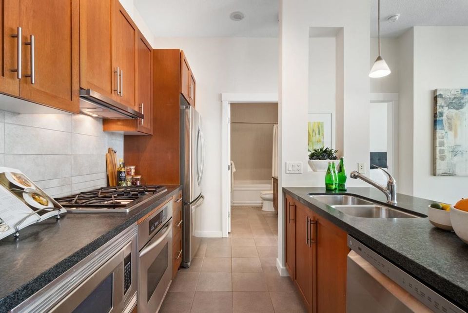 1189-melville-street-coal-harbour-vancouver-west-03 at 4202 - 1189 Melville Street, Coal Harbour, Vancouver West