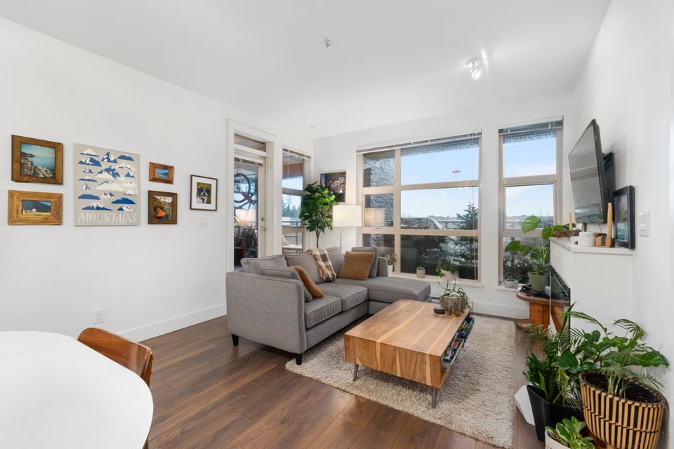 img_017 at 213 - 3602 Aldercrest Drive, Roche Point, North Vancouver