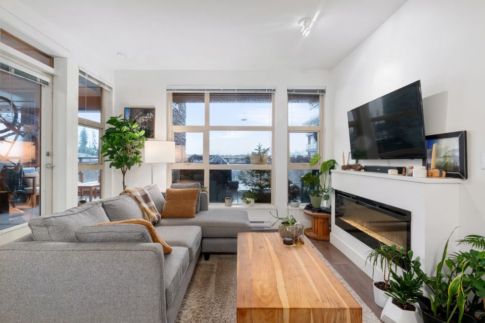 img_018 at 213 - 3602 Aldercrest Drive, Roche Point, North Vancouver