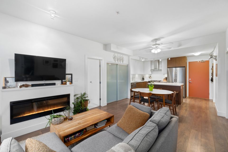 img_020 at 213 - 3602 Aldercrest Drive, Roche Point, North Vancouver