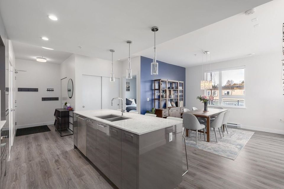 1327-draycott-road-lynn-valley-north-vancouver-04 at 303 - 1327 Draycott Road, Lynn Valley, North Vancouver