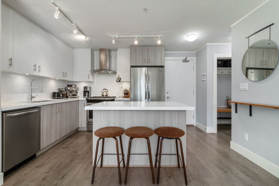 img_008 at 206 - 3602 Aldercrest Drive, Roche Point, North Vancouver