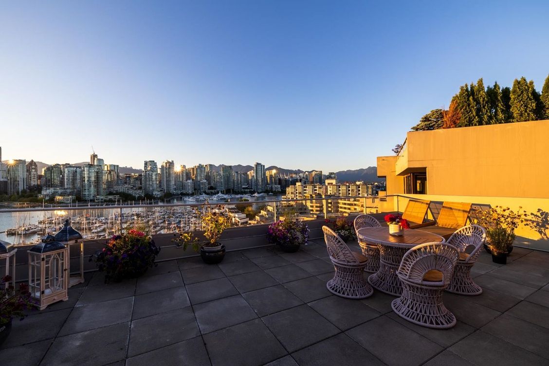 666-leg-in-boot-square-false-creek-vancouver-west-15 at 721 - 666 Leg In Boot Square, False Creek, Vancouver West