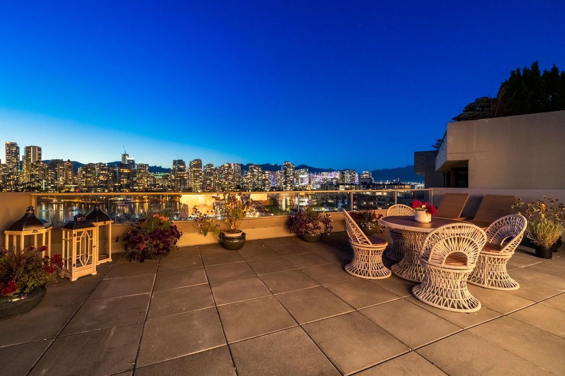 666-leg-in-boot-square-false-creek-vancouver-west-21 at 721 - 666 Leg In Boot Square, False Creek, Vancouver West