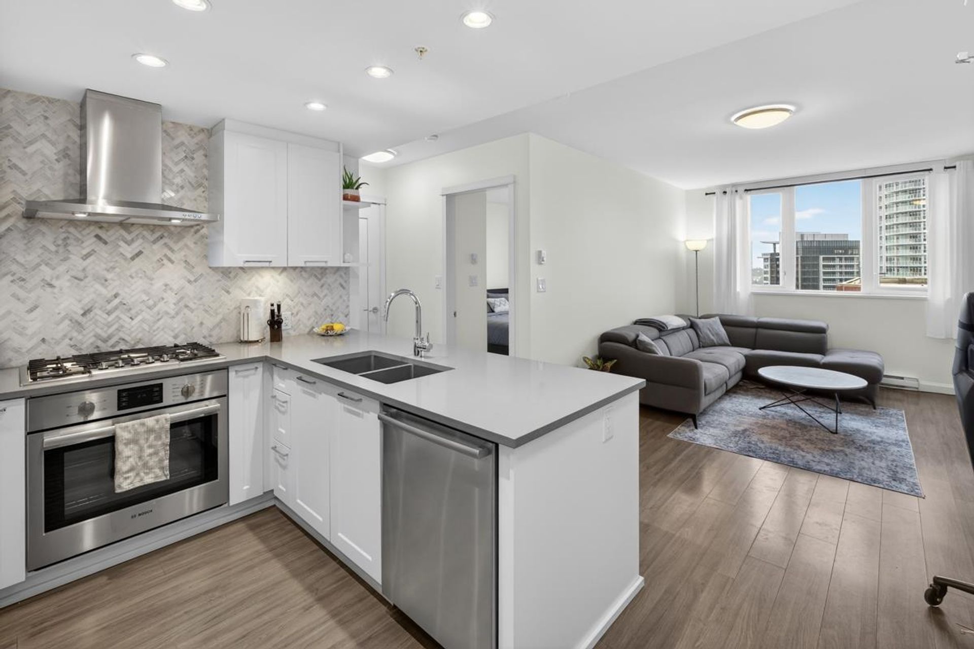 2101 - 520 Como Lake Avenue, Coquitlam West, Coquitlam 