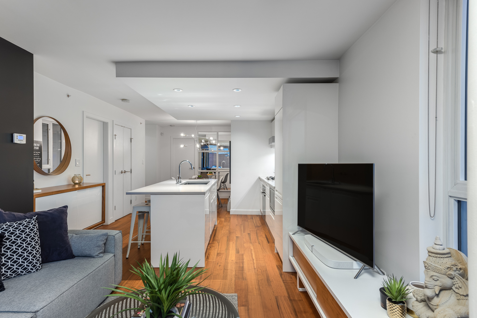 1207-188-keefer-street-vancouver-360hometours-11s