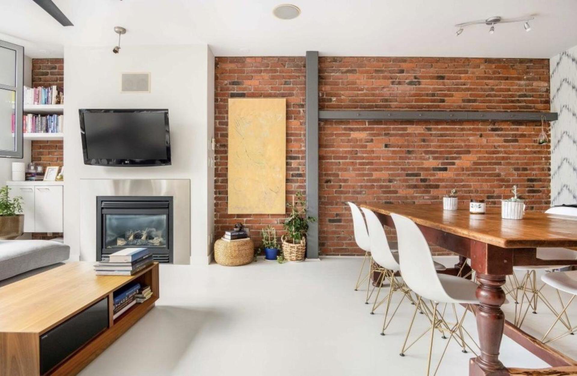 1072-hamilton-street-yaletown-vancouver-west-02