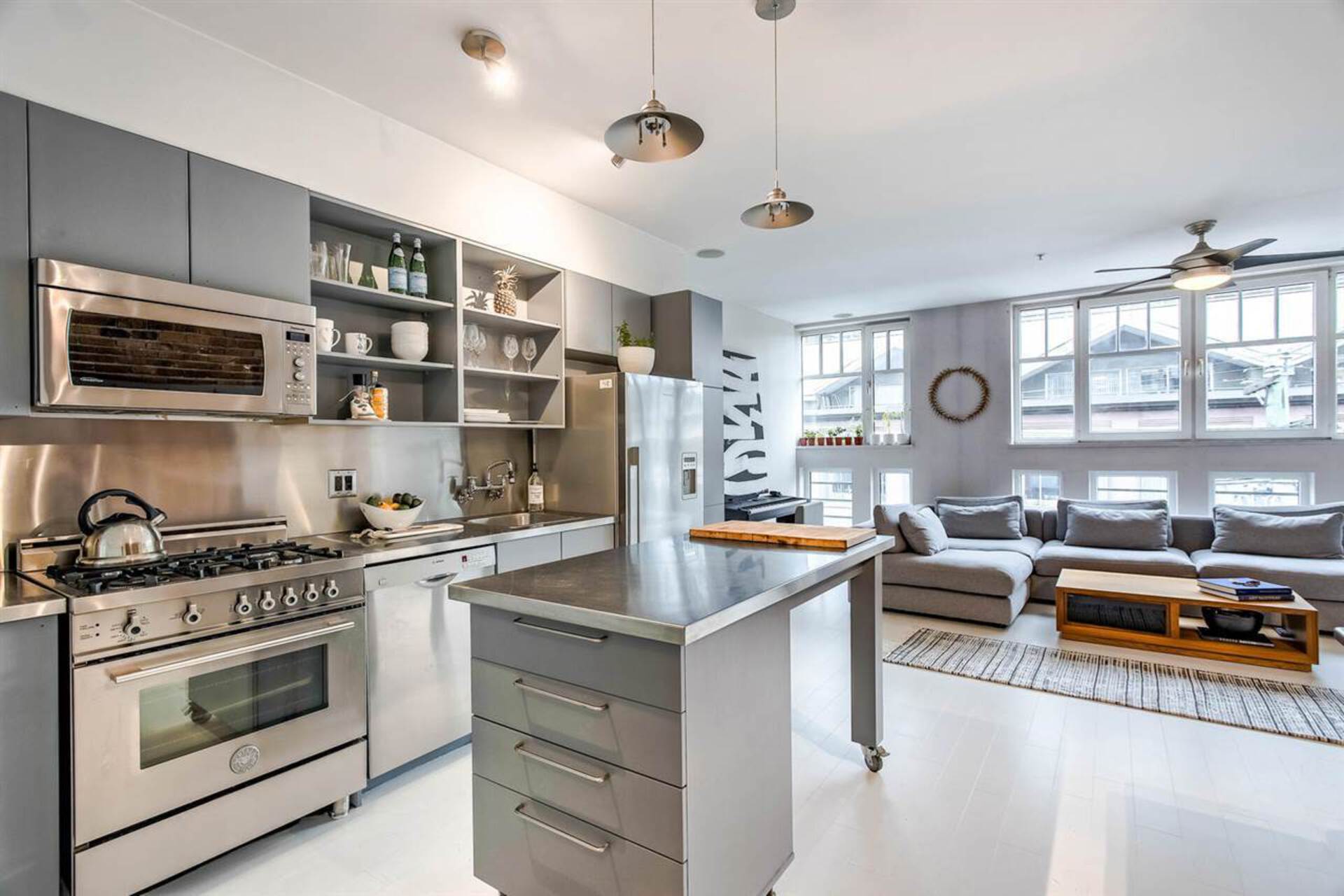 410 - 1072 Hamilton Street, Yaletown, Vancouver West 2