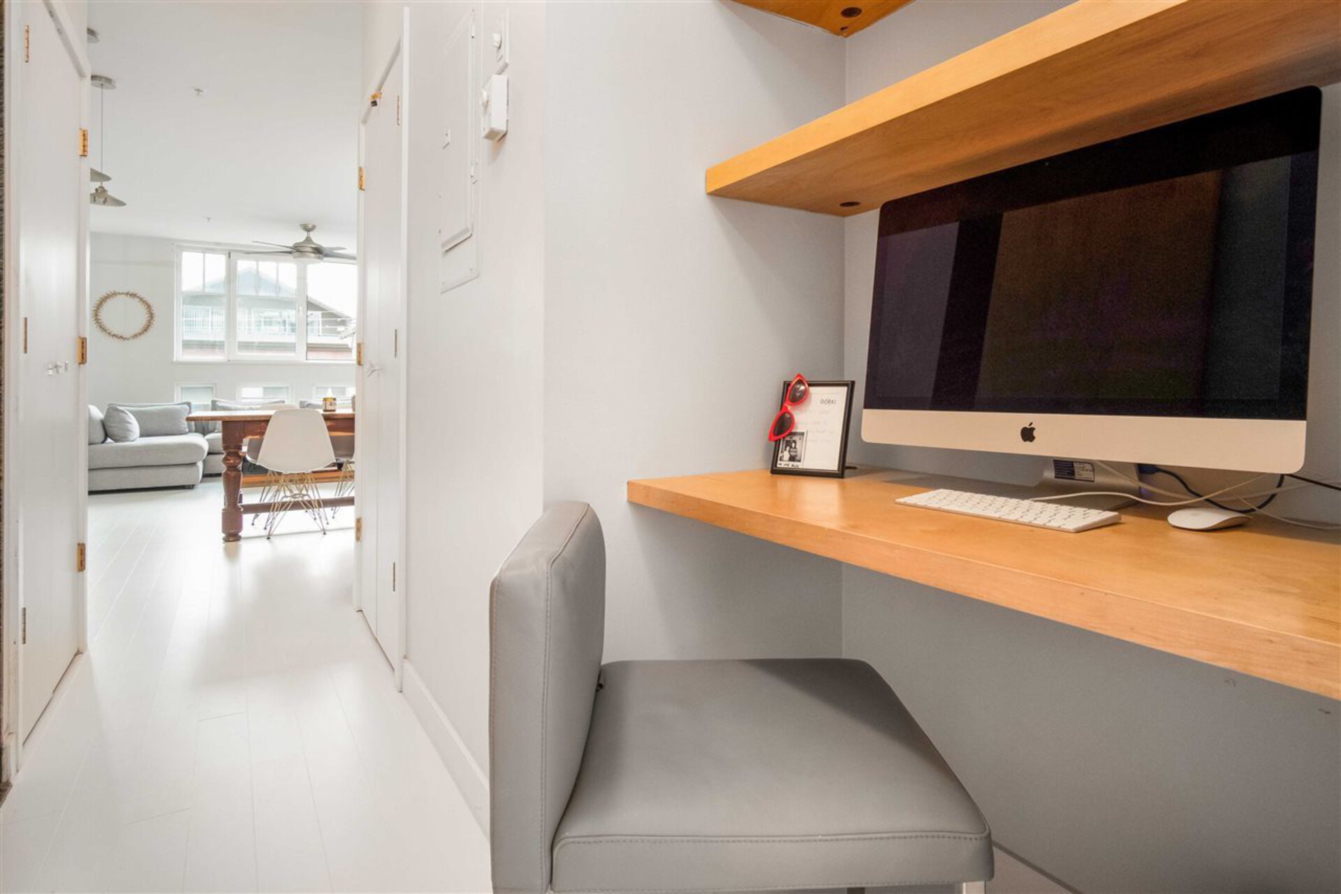 1072-hamilton-street-yaletown-vancouver-west-13