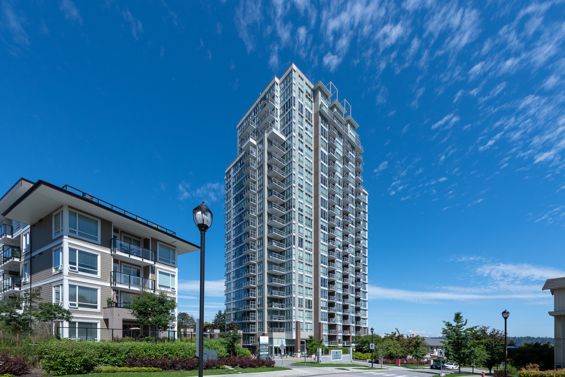 2509-271-francis-way-new-westminster-360hometours-01s
