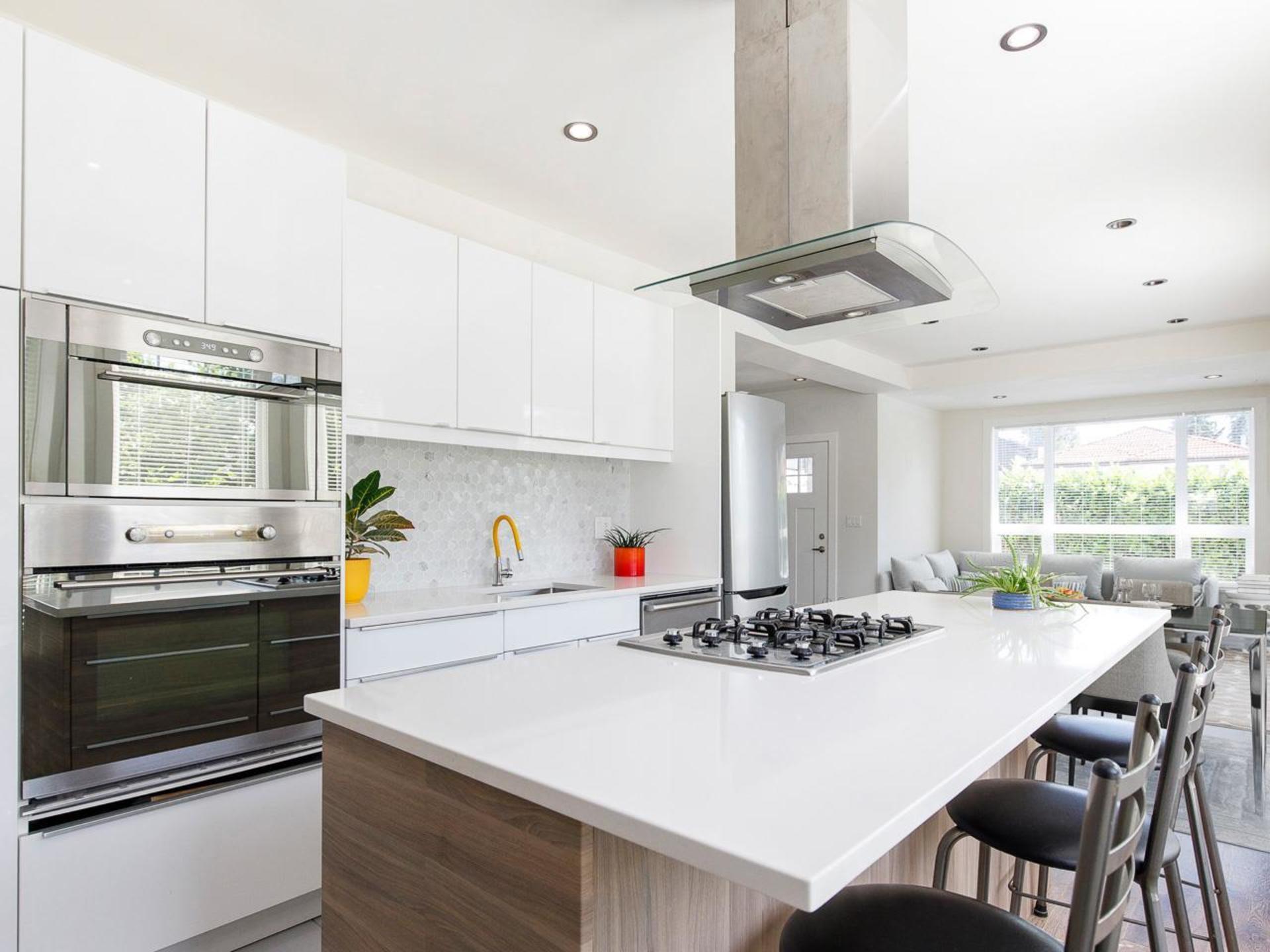 303-e-king-edward-avenue-main-vancouver-east-08