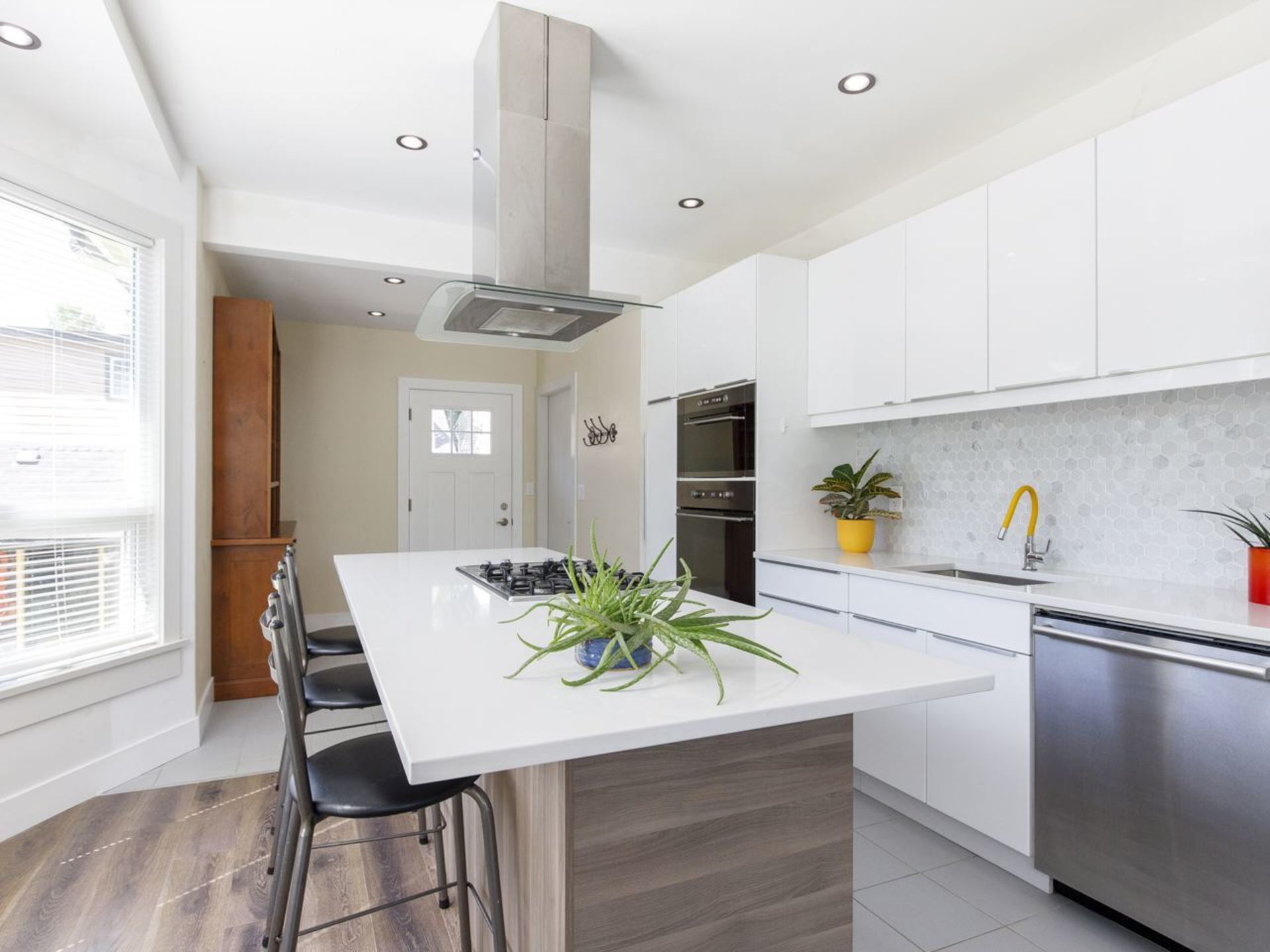 303-e-king-edward-avenue-main-vancouver-east-10