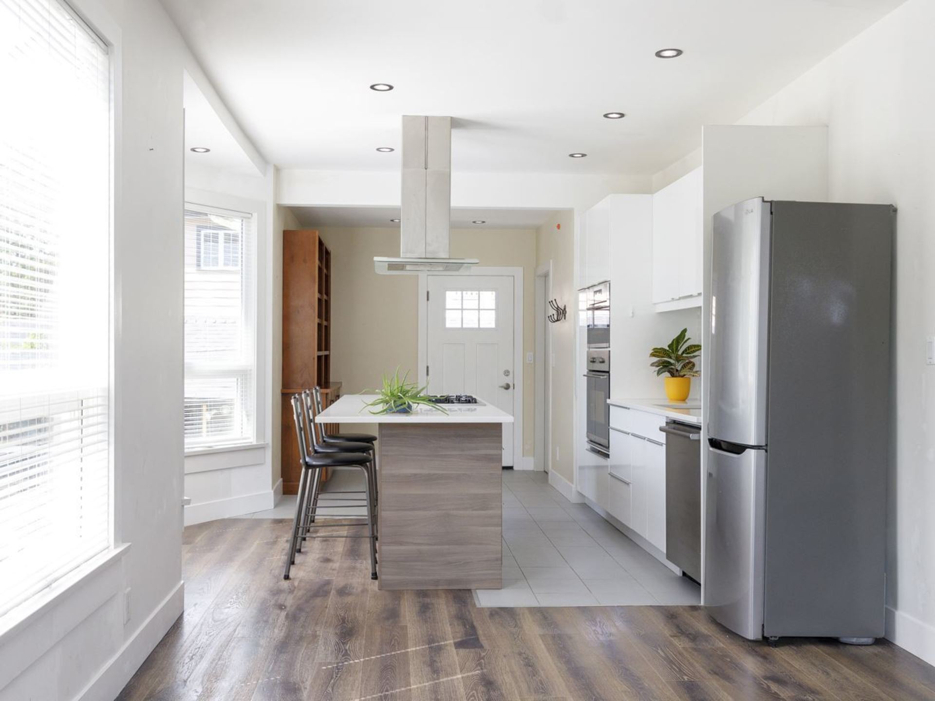 303-e-king-edward-avenue-main-vancouver-east-11