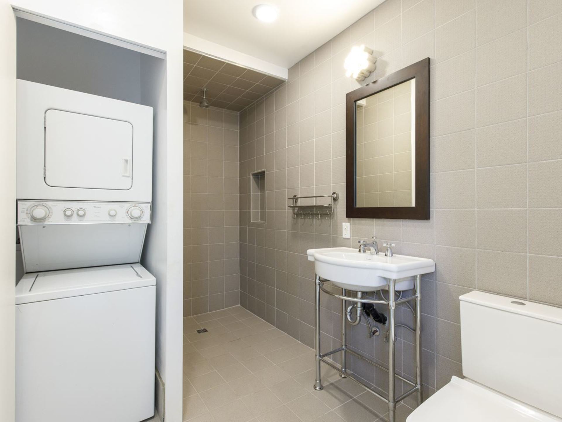 303-e-king-edward-avenue-main-vancouver-east-29