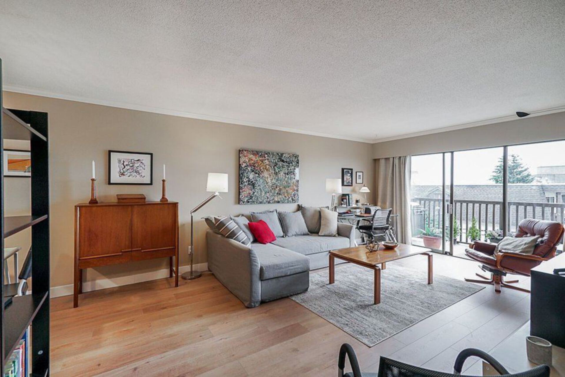 155-e-5th-street-lower-lonsdale-north-vancouver-11