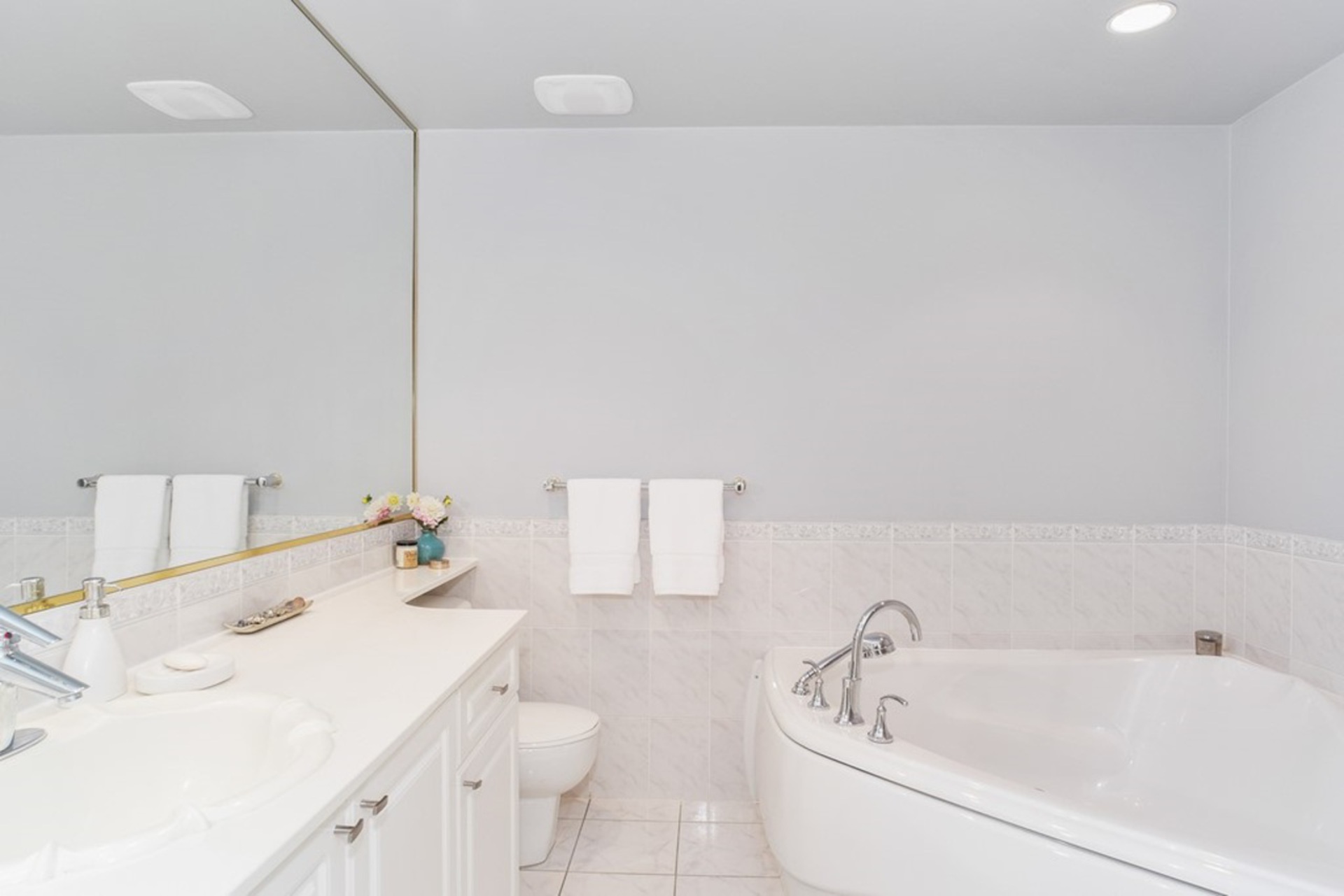 1145-e-29th-street-lynn-valley-north-vancouver-14