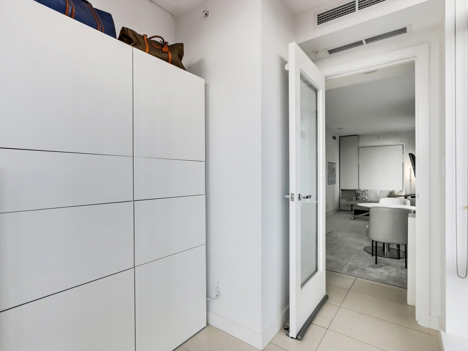 1028-barclay-street-west-end-vw-vancouver-west-03