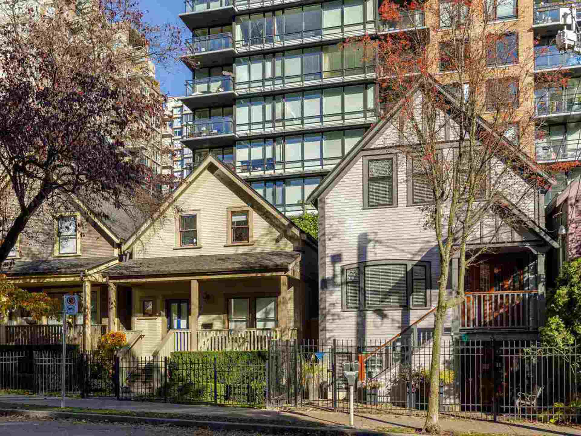 439-helmcken-street-yaletown-vancouver-west-03