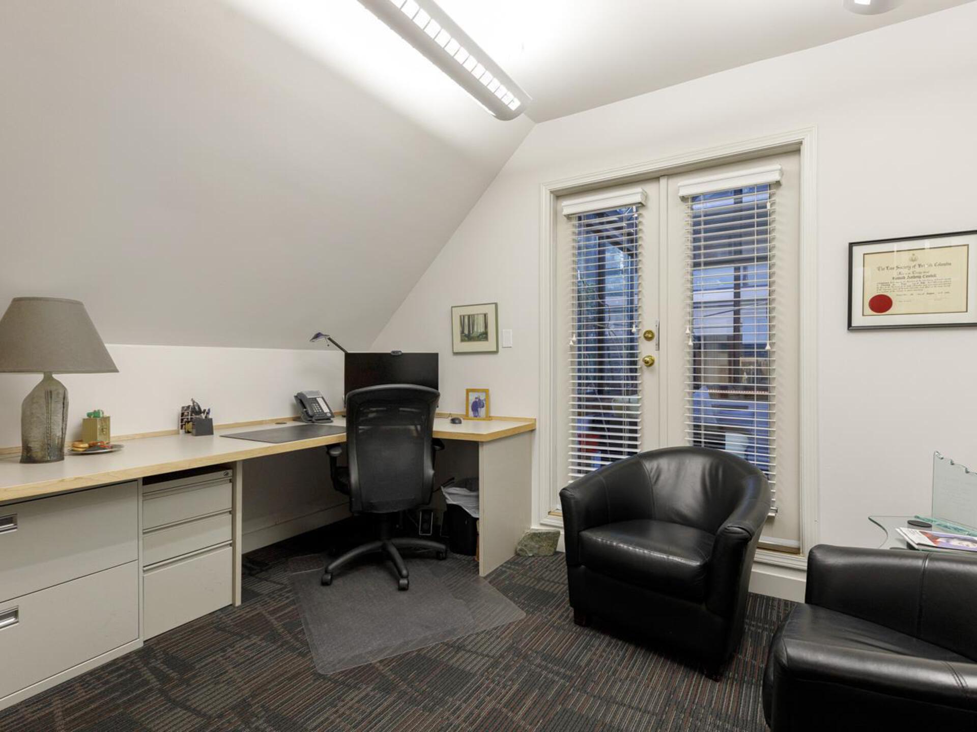 439-helmcken-street-yaletown-vancouver-west-24