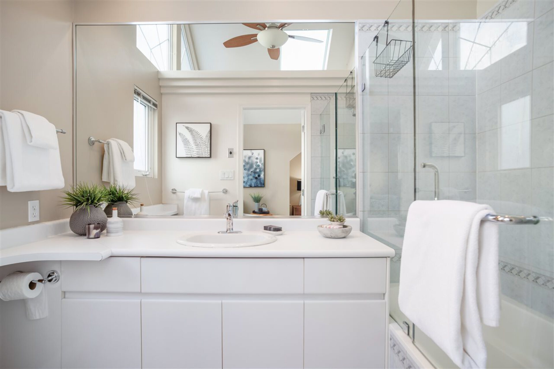 2568-w-5th-avenue-kitsilano-vancouver-west-17