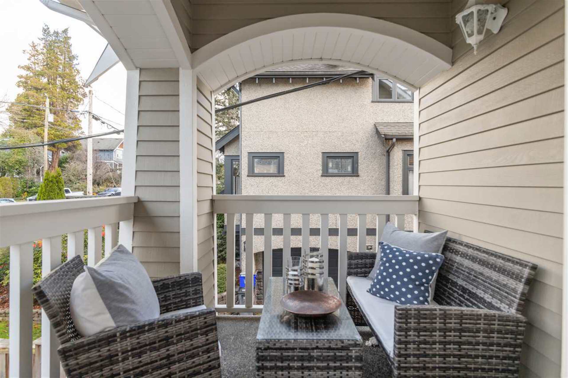 2568-w-5th-avenue-kitsilano-vancouver-west-21