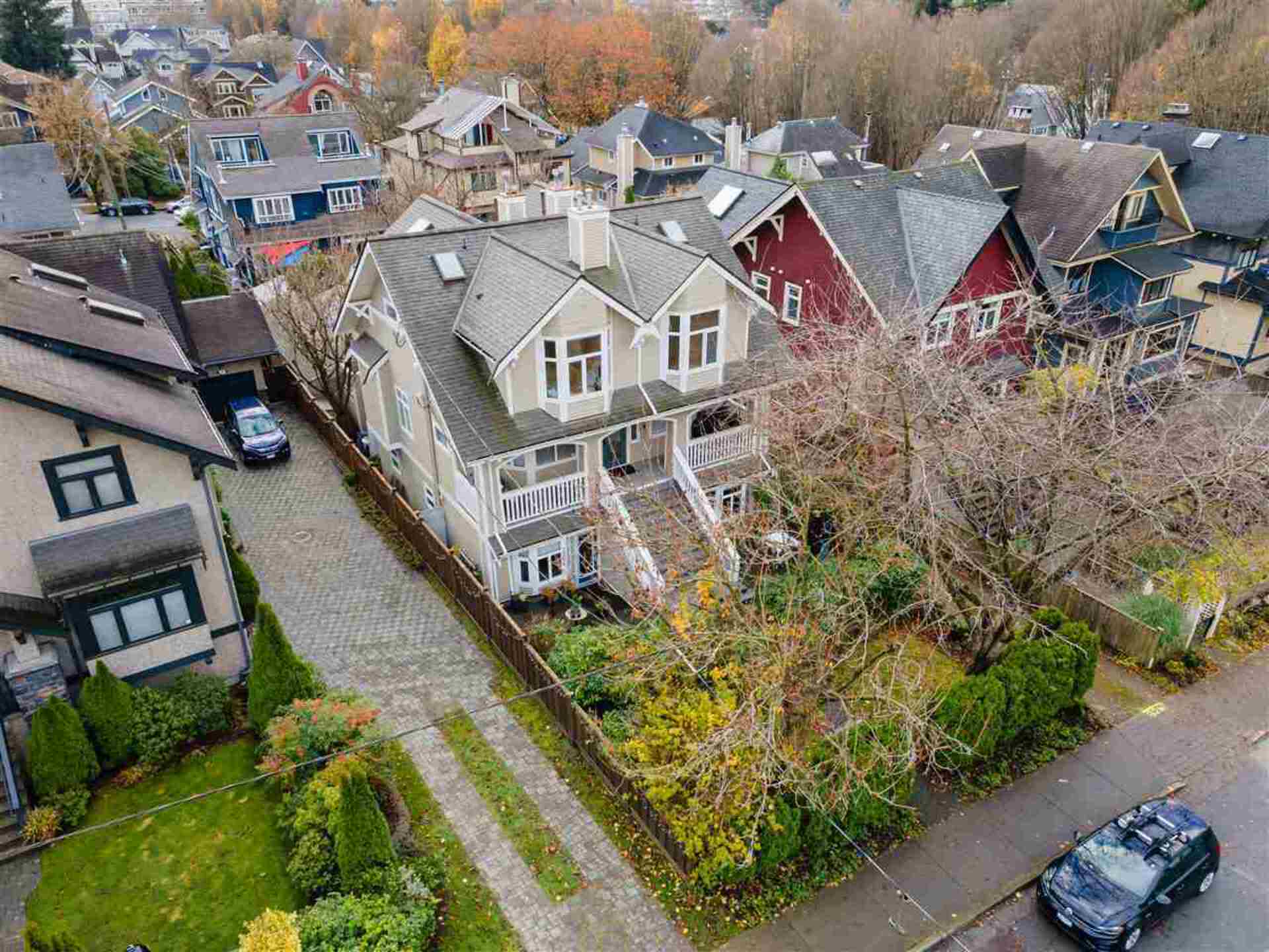 2568-w-5th-avenue-kitsilano-vancouver-west-27