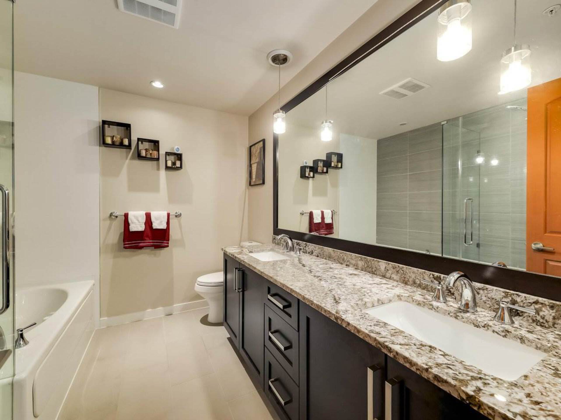 6480-194-street-clayton-cloverdale-10