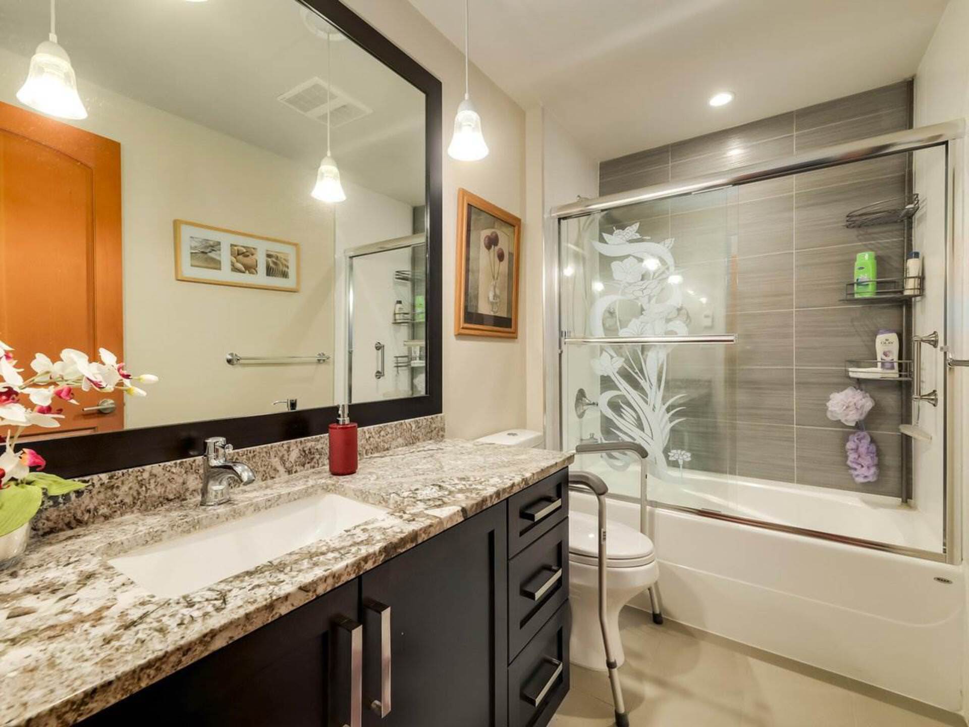 6480-194-street-clayton-cloverdale-13