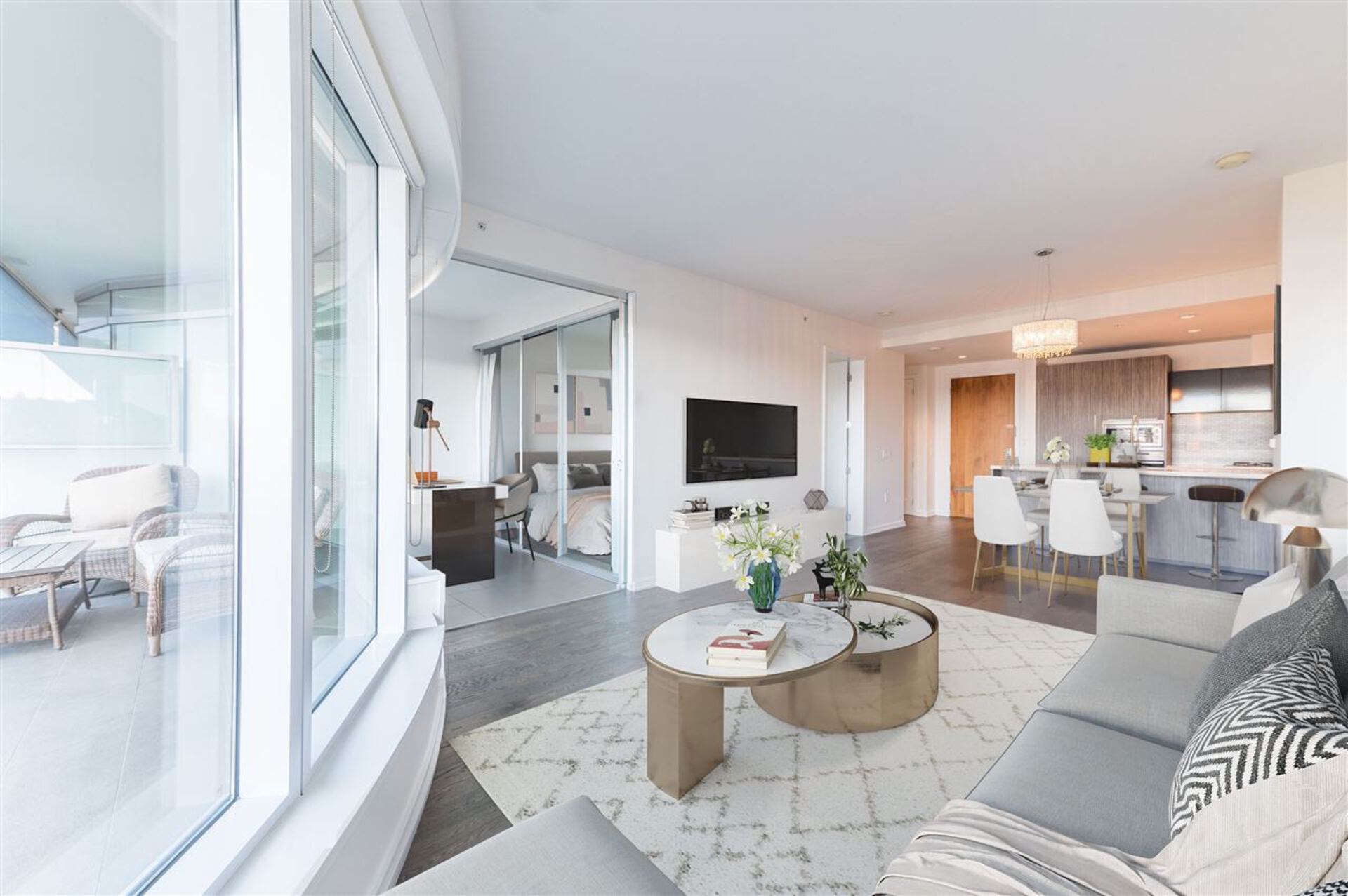 181-w-1st-avenue-false-creek-vancouver-west-10