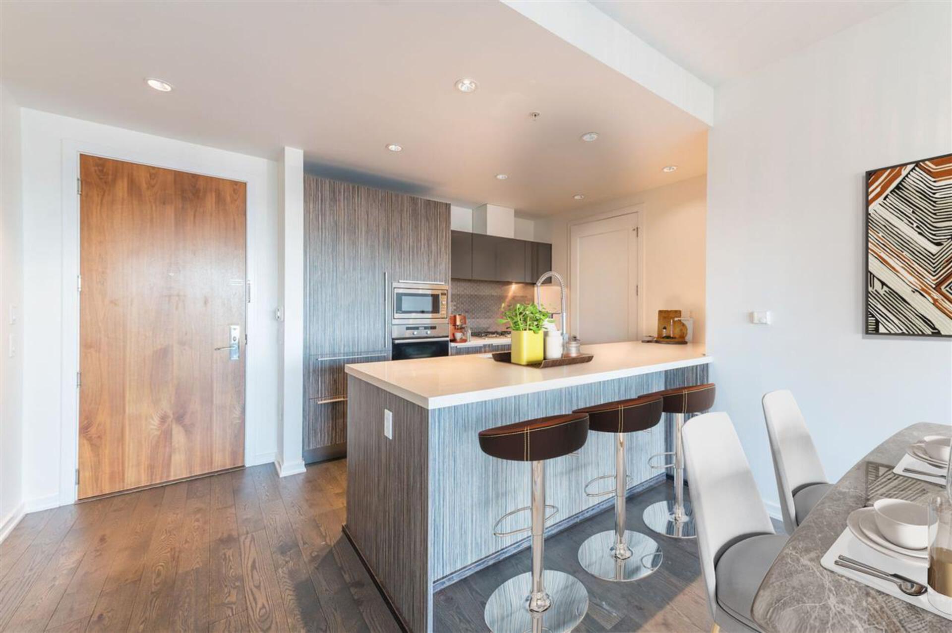 181-w-1st-avenue-false-creek-vancouver-west-11