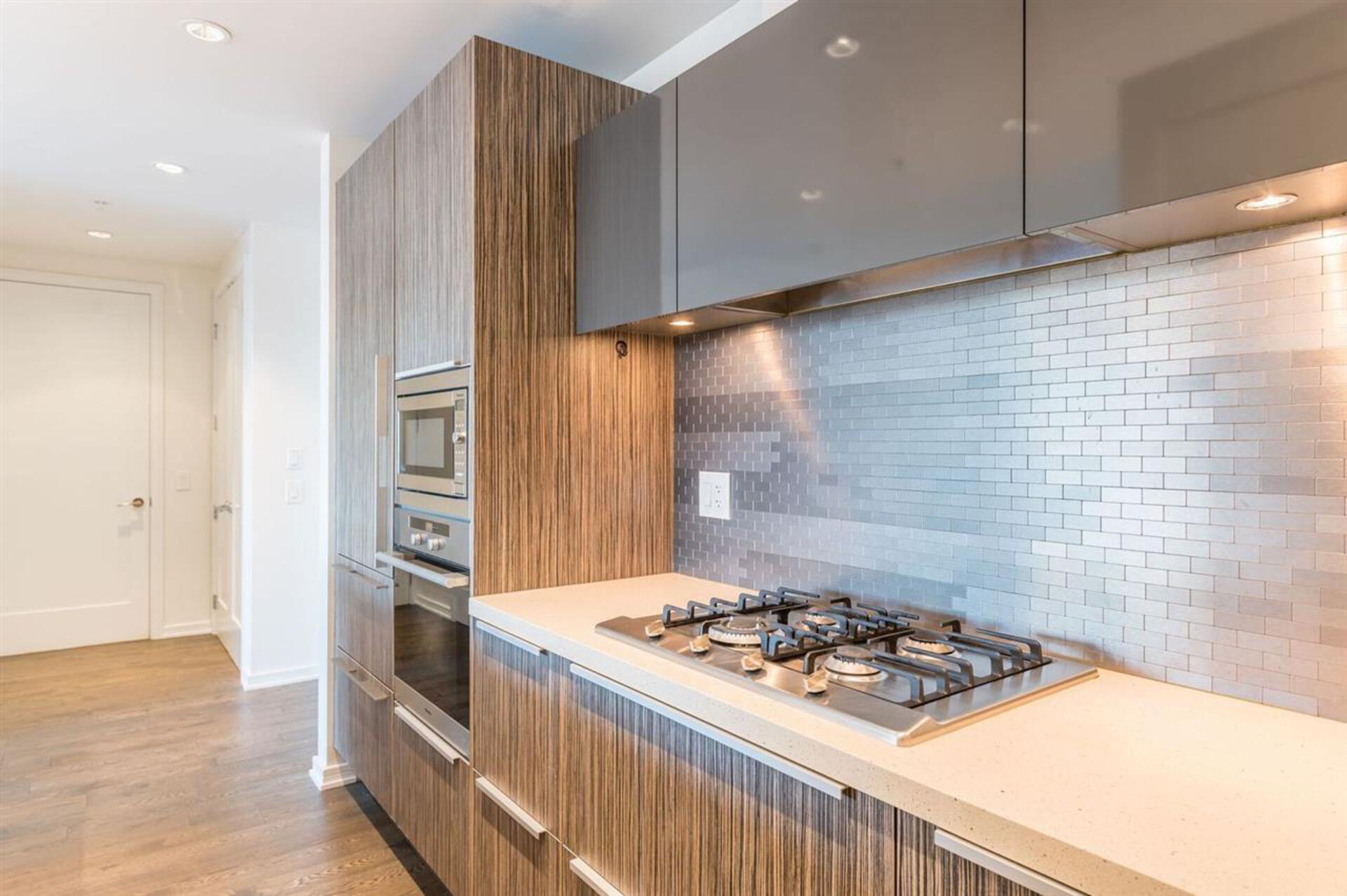 181-w-1st-avenue-false-creek-vancouver-west-14