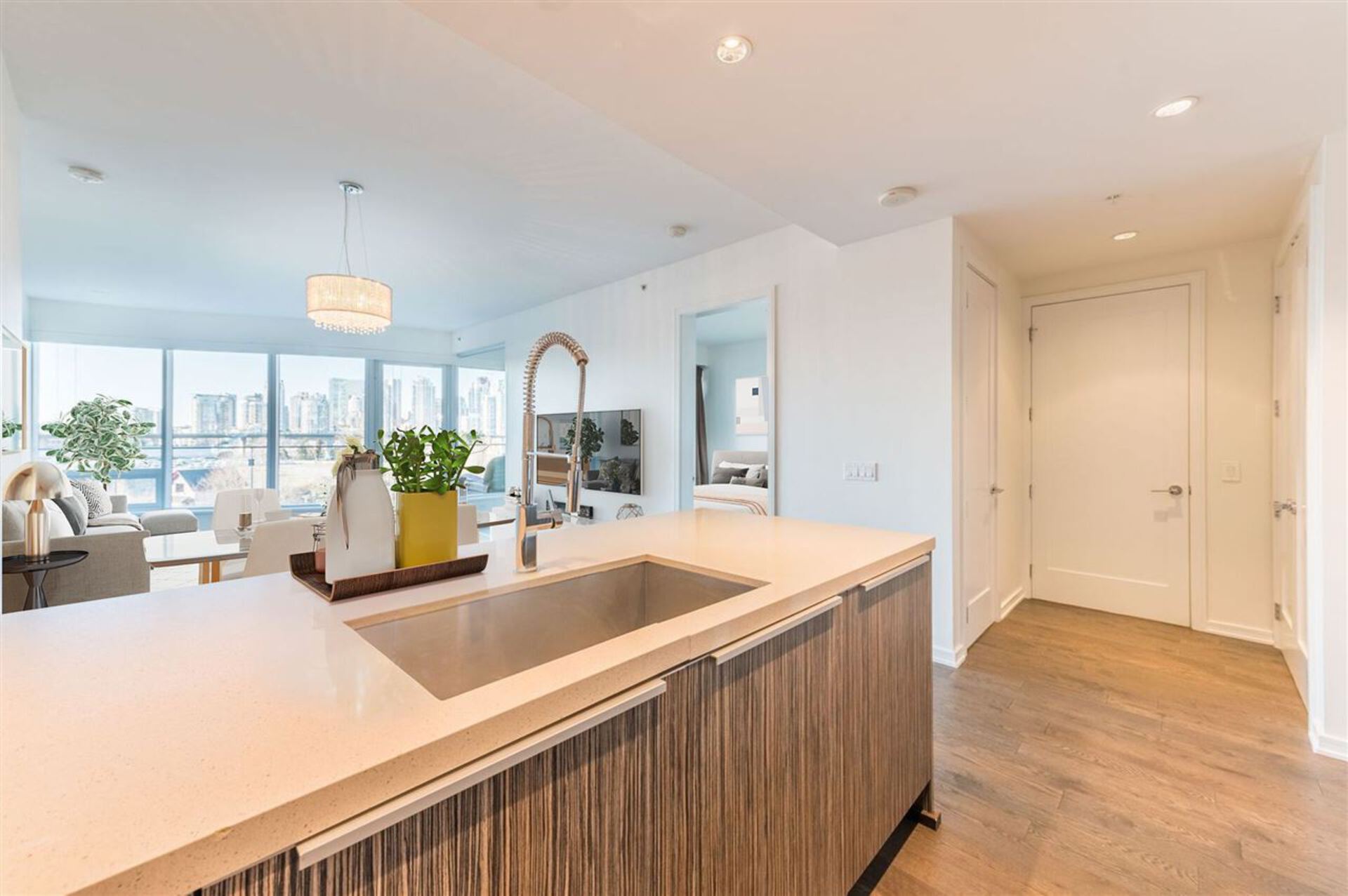 181-w-1st-avenue-false-creek-vancouver-west-15