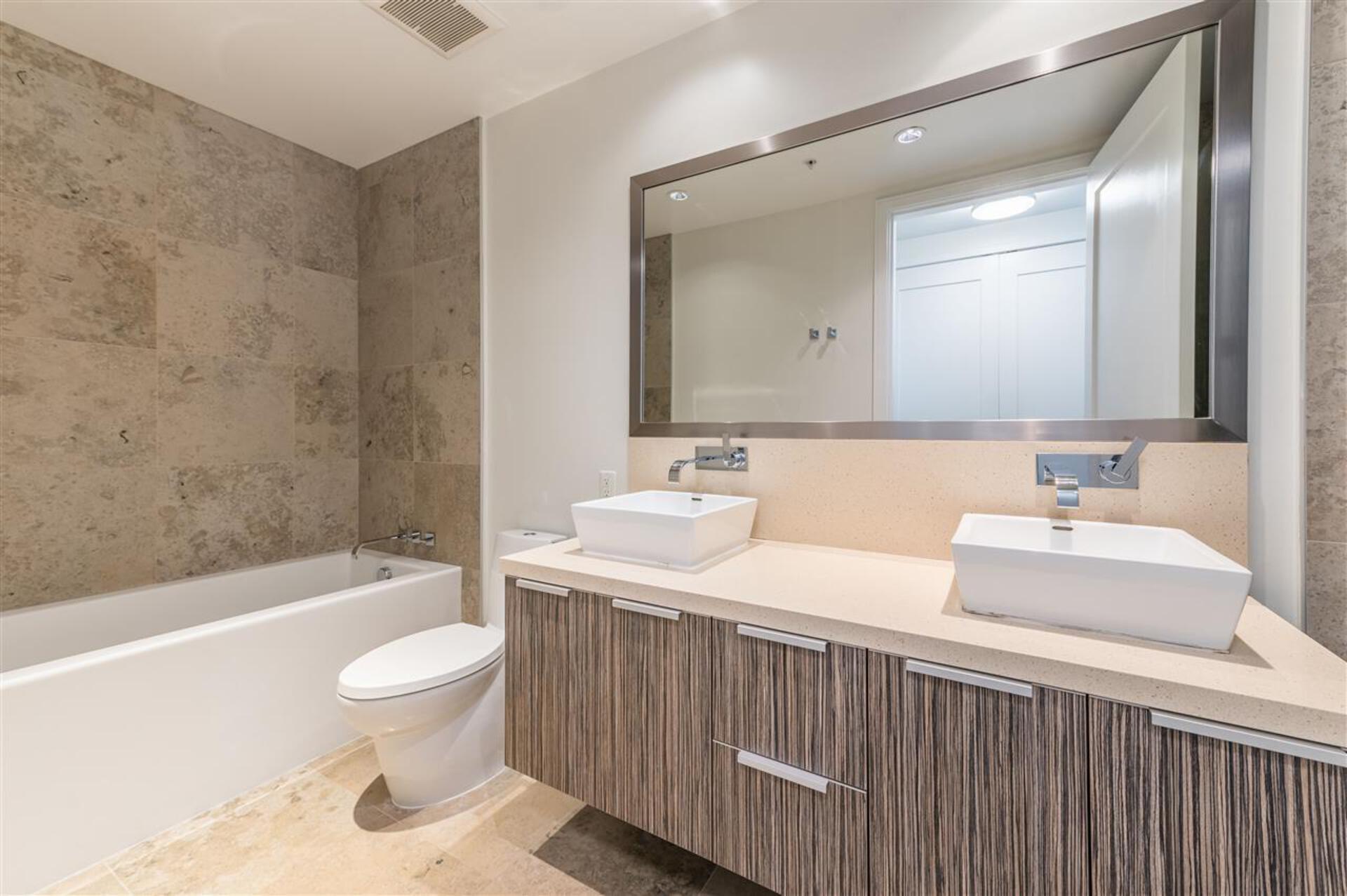 181-w-1st-avenue-false-creek-vancouver-west-18