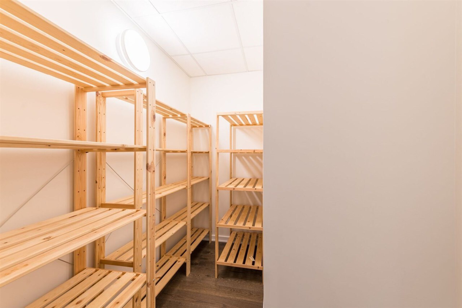 181-w-1st-avenue-false-creek-vancouver-west-26