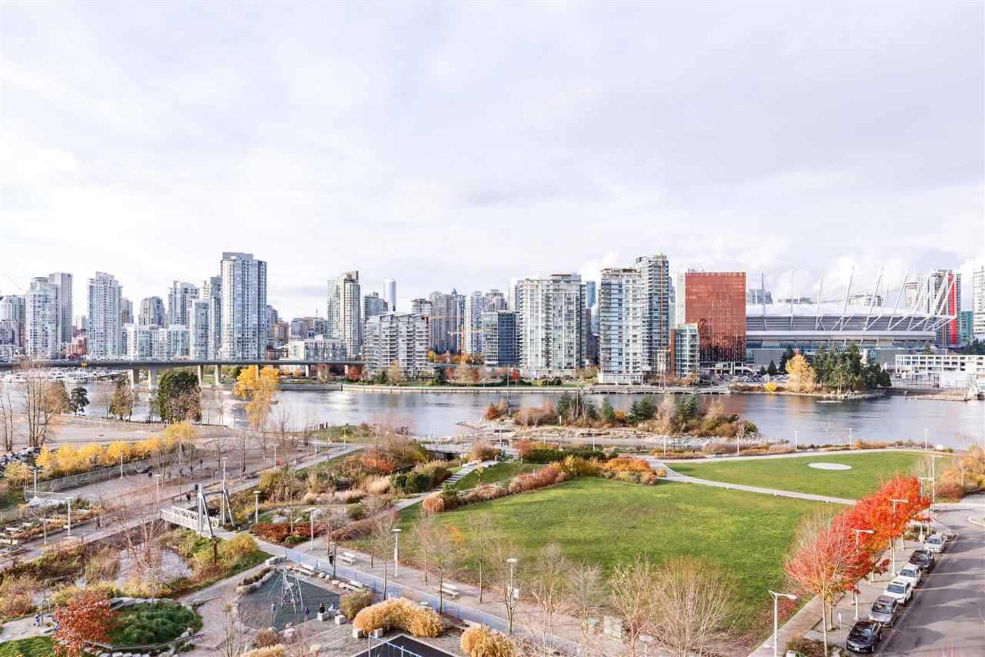 181-w-1st-avenue-false-creek-vancouver-west-27