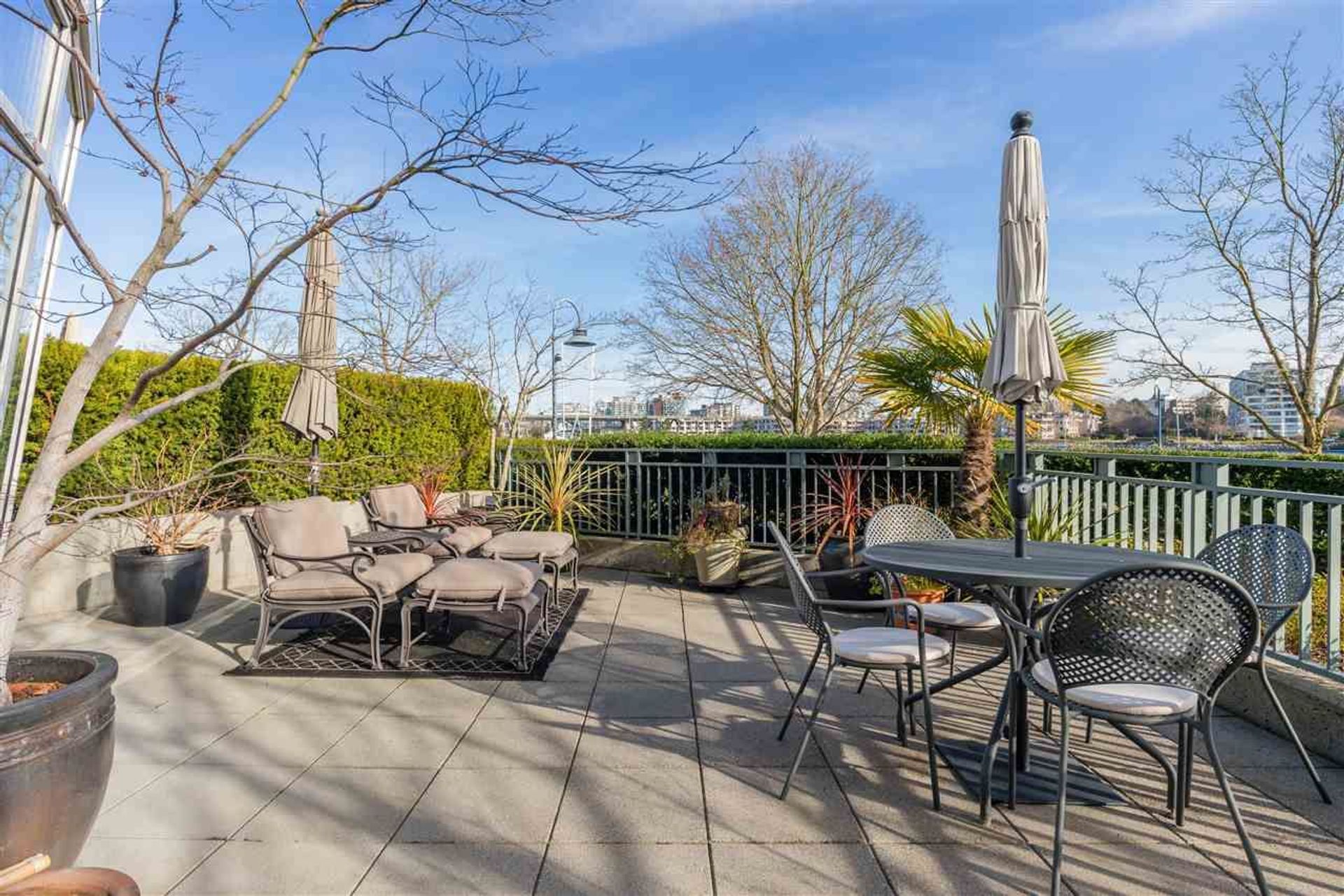 1288-marinaside-crescent-yaletown-vancouver-west-04