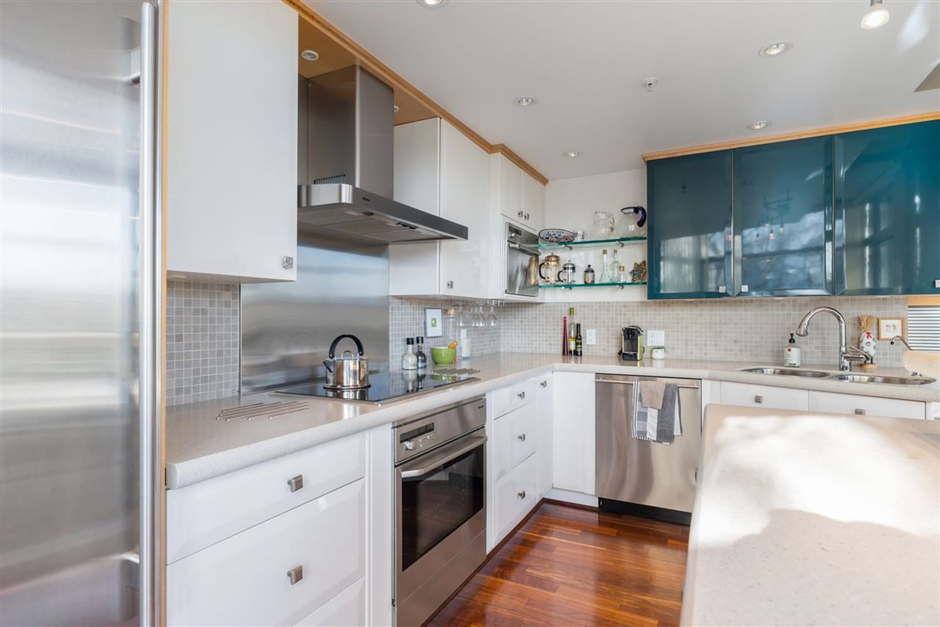 1288-marinaside-crescent-yaletown-vancouver-west-14