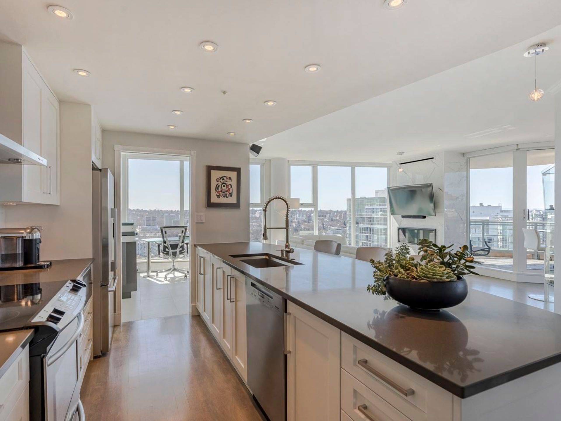 1009-expo-boulevard-yaletown-vancouver-west-21