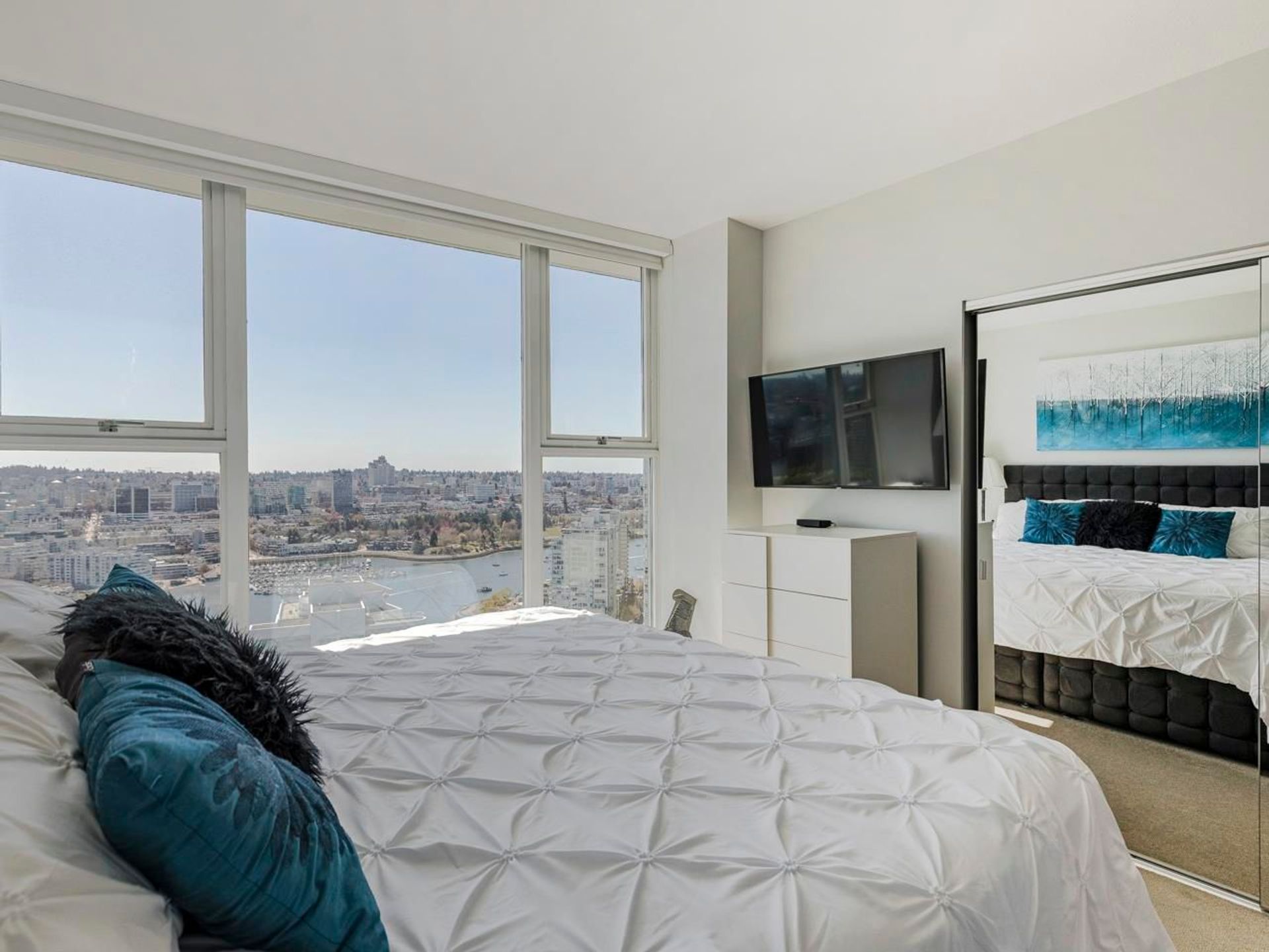 1009-expo-boulevard-yaletown-vancouver-west-26