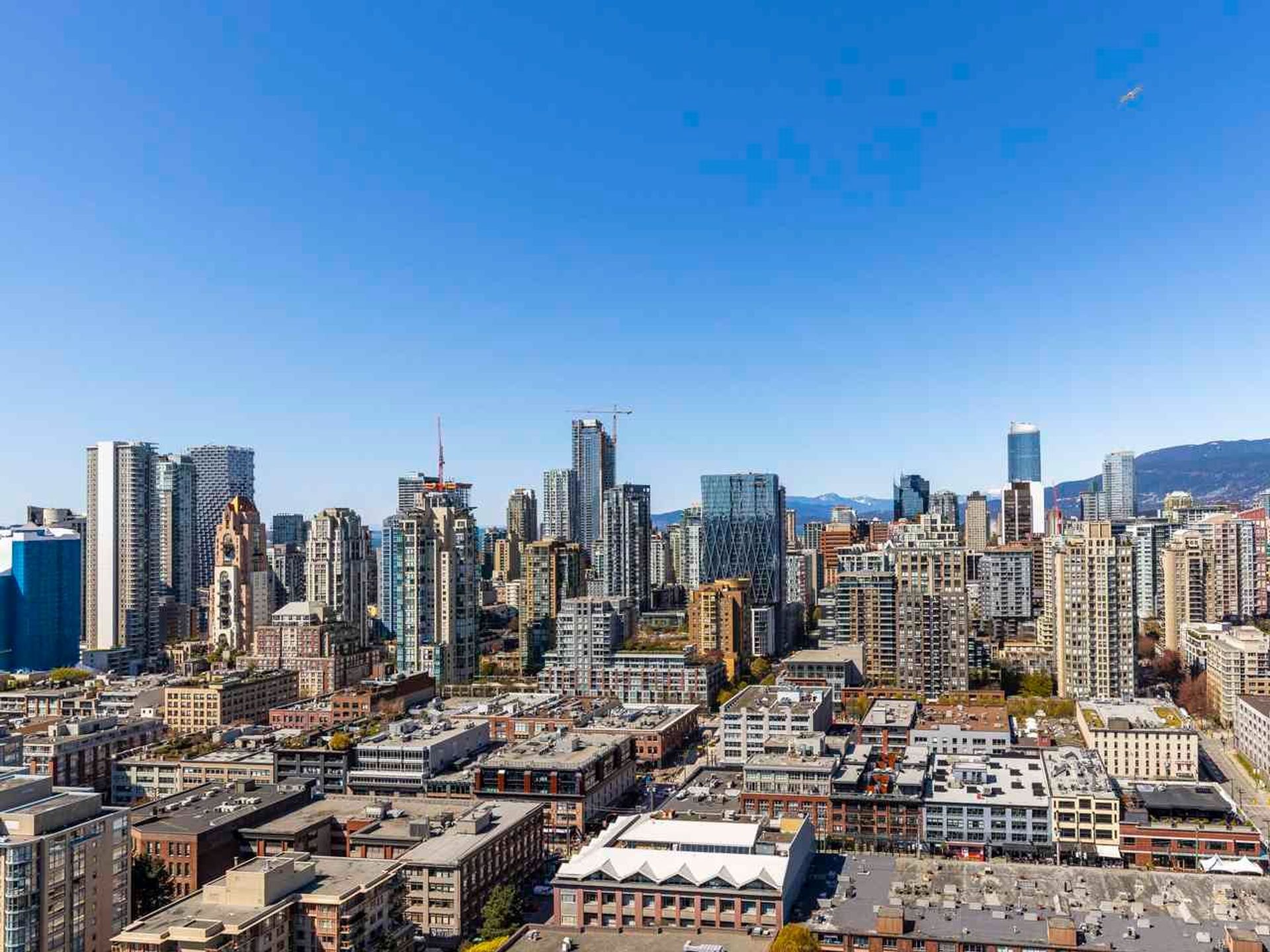 1009-expo-boulevard-yaletown-vancouver-west-30