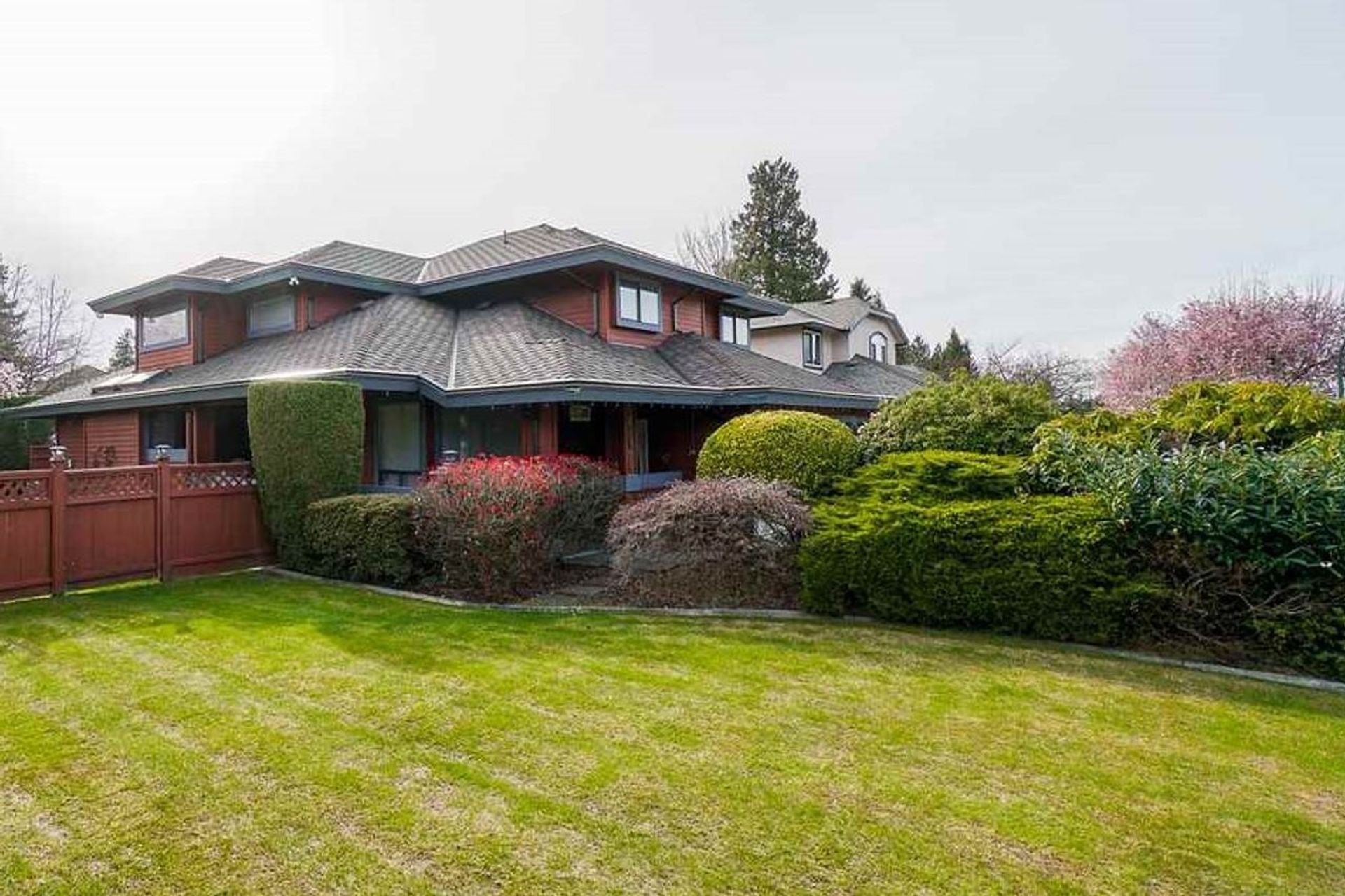 10629-harrogate-drive-nordel-n-delta-03