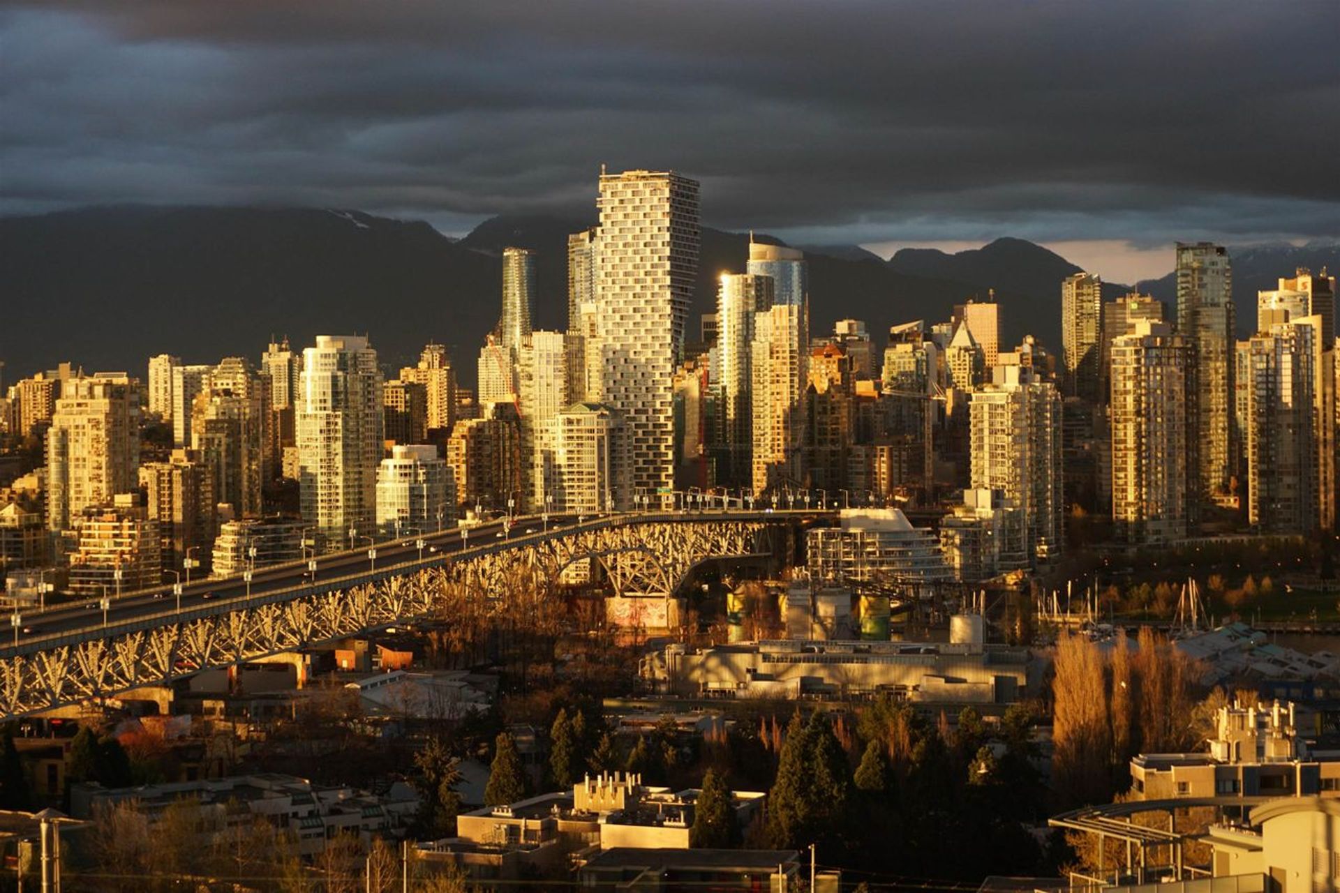 1483-w-7th-avenue-fairview-vw-vancouver-west-01