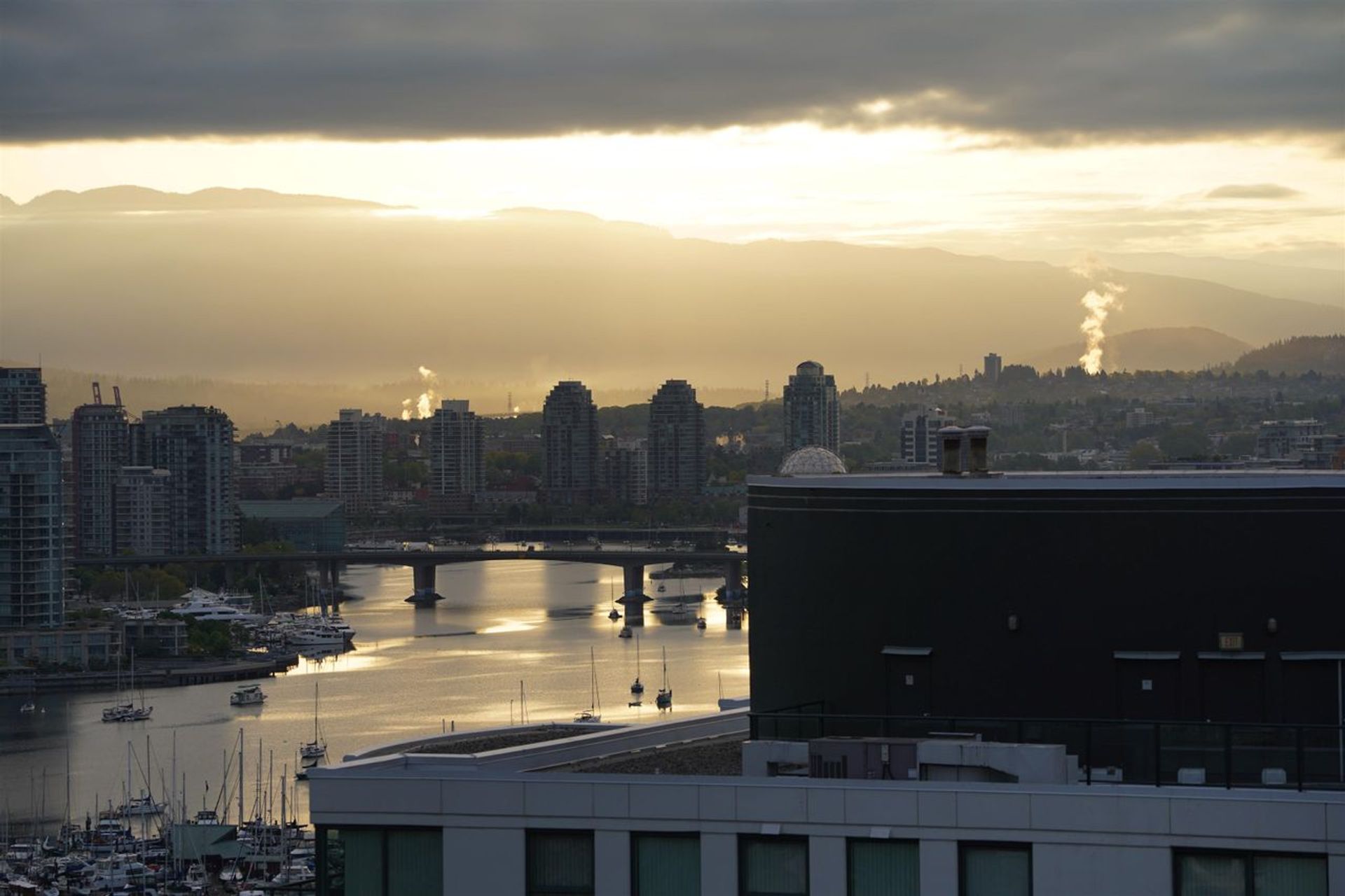 1483-w-7th-avenue-fairview-vw-vancouver-west-36