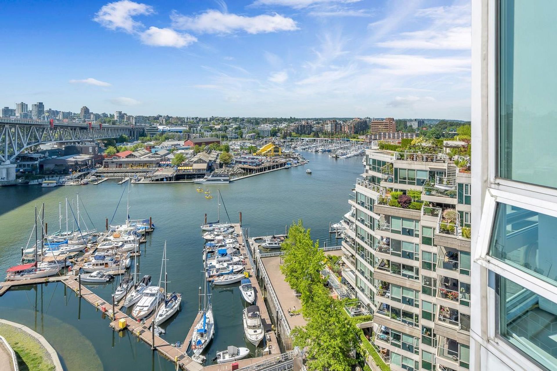 1501-howe-street-yaletown-vancouver-west-05