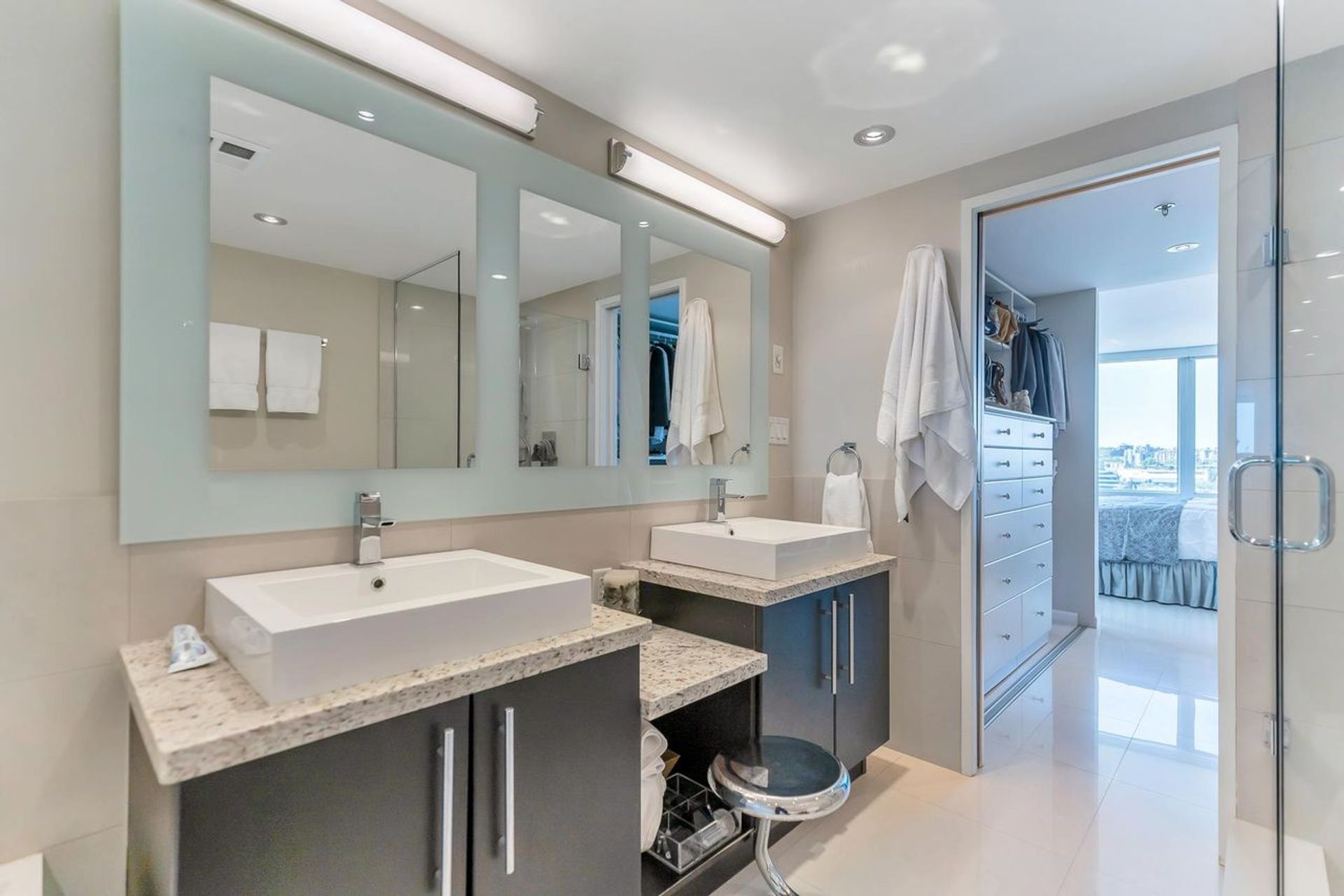 1501-howe-street-yaletown-vancouver-west-10