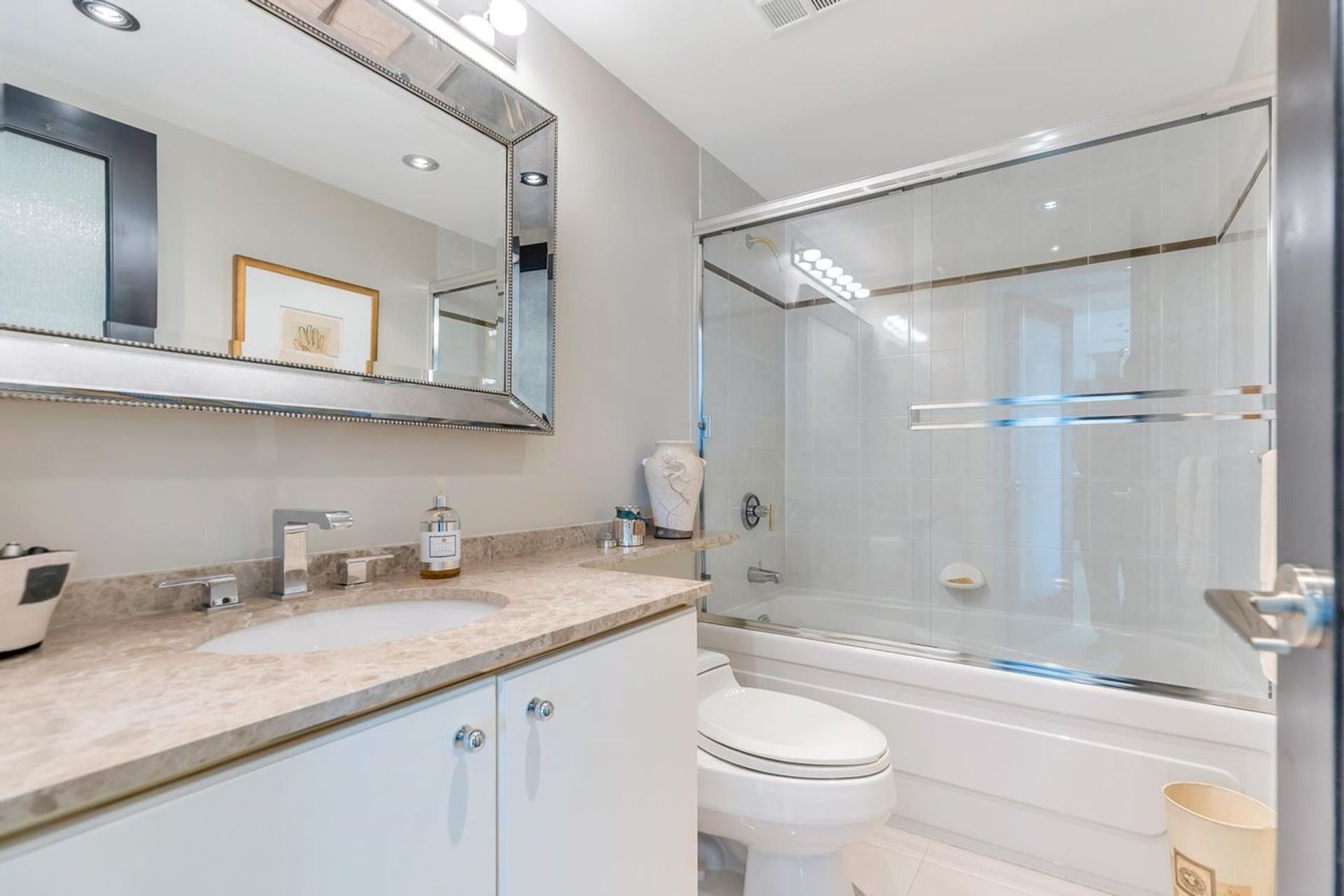 1501-howe-street-yaletown-vancouver-west-22